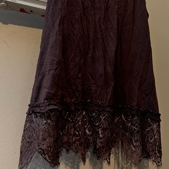 AE Soft & Sexy Tank top w Lace Trim - Picture 5 of 7